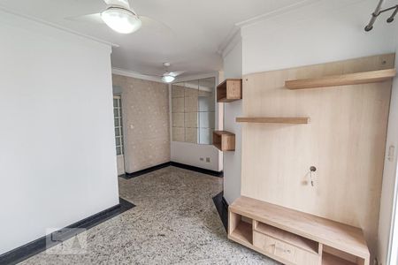 Sala de apartamento à venda com 3 quartos, 73m² em Vila Bertioga, São Paulo
