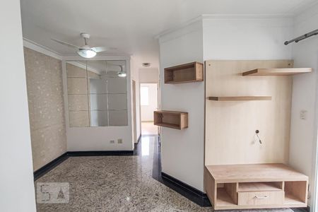 Sala de apartamento à venda com 3 quartos, 73m² em Vila Bertioga, São Paulo