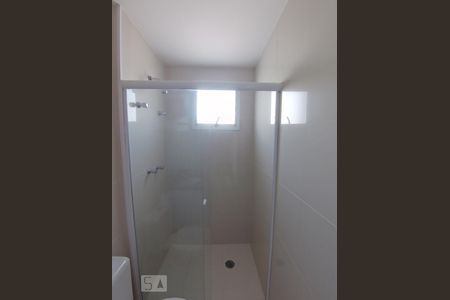 Apartamento à venda com 75m², 2 quartos e 2 vagasBanheiro da Suíte 2