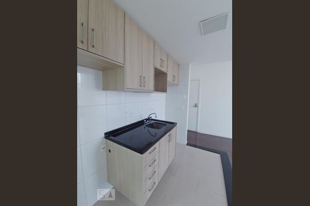 Apartamento à venda com 75m², 2 quartos e 2 vagasCozinha