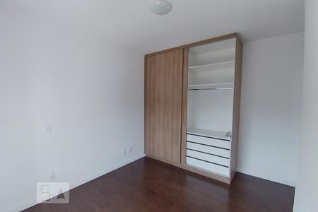 Apartamento à venda com 75m², 2 quartos e 2 vagasSuíte 1