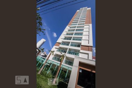 Studio para alugar com 30m², 1 quarto e 1 vaga Studio para alugar com 30m², 1 quarto e 1 vagaFachada