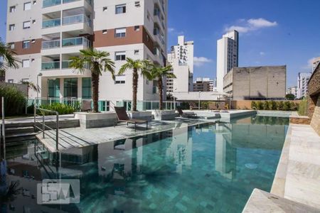 Studio para alugar com 30m², 1 quarto e 1 vaga Studio para alugar com 30m², 1 quarto e 1 vagaPiscina