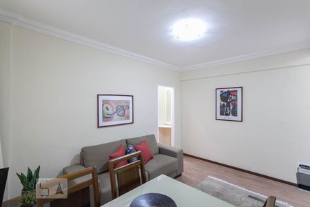 Sala de apartamento para alugar com 1 quarto, 45m² em Lourdes, Belo Horizonte