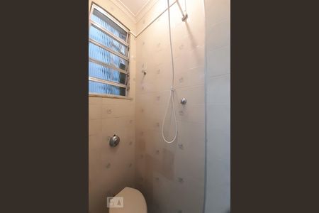 Apartamento para alugar com 76m², 2 quartos e sem vagaBanheiro de Serviço