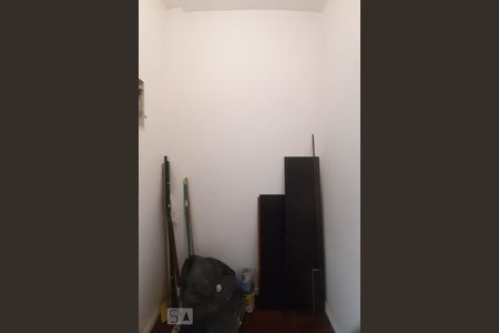 Apartamento para alugar com 76m², 2 quartos e sem vagaQuarto de Serviço