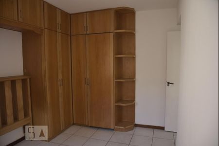 Apartamento à venda com 80m², 2 quartos e 1 vagaSuíte