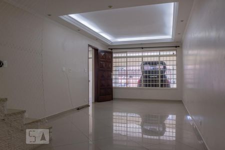Sala de casa à venda com 3 quartos, 131m² em Vila Vitório Mazzei, São Paulo