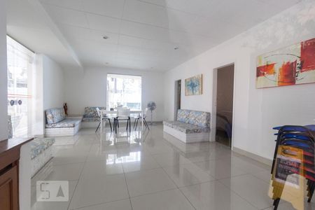 Apartamento para alugar com 50m², 1 quarto e 1 vagaÁrea comum - Salão de festas