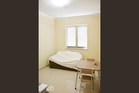 Sala de apartamento para alugar com 1 quarto, 50m² em Flamengo, Rio de Janeiro