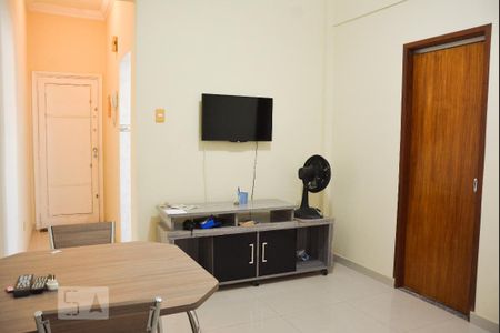 Sala de apartamento para alugar com 1 quarto, 50m² em Flamengo, Rio de Janeiro