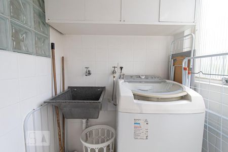 Apartamento para alugar com 77m², 2 quartos e sem vagaÁrea de Serviço