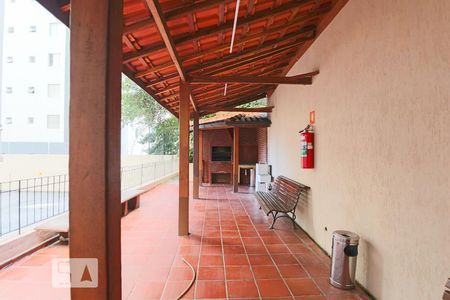 Apartamento para alugar com 77m², 2 quartos e sem vagaÁrea comum - Churrasqueira