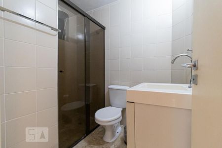 Banheiro de apartamento à venda com 2 quartos, 77m² em Bela Vista, São Paulo