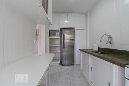 Apartamento para alugar com 77m², 2 quartos e sem vagaCozinha