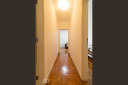 Corredor de apartamento à venda com 2 quartos, 77m² em Bela Vista, São Paulo