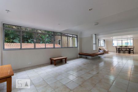 Apartamento para alugar com 77m², 2 quartos e sem vagaÁrea comum - Salão de festas