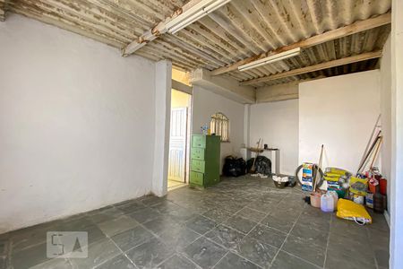 Casa para alugar com 80m², 3 quartos e 8 vagasQuarto anexo