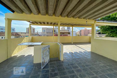 Casa para alugar com 80m², 3 quartos e 8 vagasTerraço