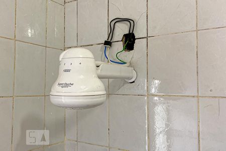 Casa para alugar com 80m², 3 quartos e 8 vagasBanheiro