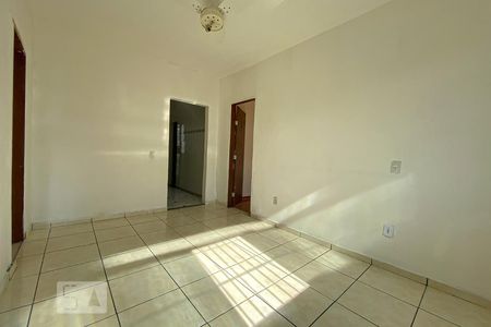 Sala de casa para alugar com 3 quartos, 80m² em Vila da Penha, Rio de Janeiro