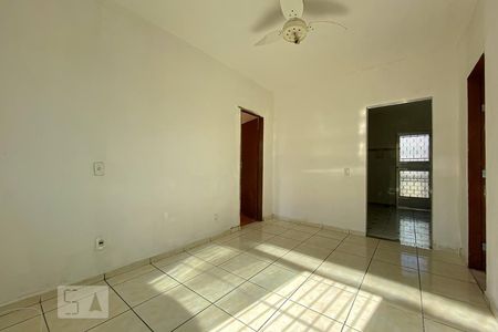Sala de casa para alugar com 3 quartos, 80m² em Vila da Penha, Rio de Janeiro