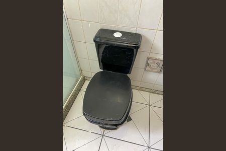 Casa para alugar com 80m², 3 quartos e 8 vagasBanheiro