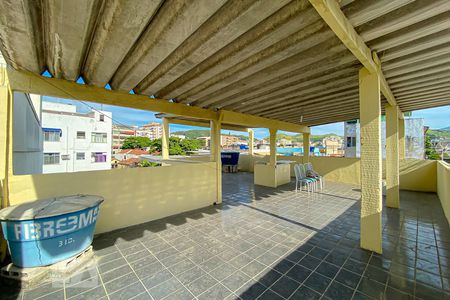 Casa para alugar com 80m², 3 quartos e 8 vagasTerraço