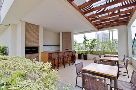 Apartamento à venda com 75m², 2 quartos e 1 vaga Apartamento à venda com 75m², 2 quartos e 1 vagaÁrea Comum - Churrasqueira