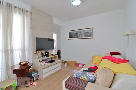 Sala de apartamento à venda com 2 quartos, 75m² em Vila Suzana, São Paulo