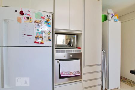 Apartamento à venda com 75m², 2 quartos e 1 vaga Apartamento à venda com 75m², 2 quartos e 1 vagaCozinha