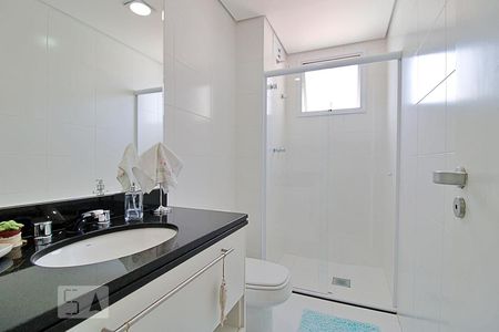 Apartamento à venda com 75m², 2 quartos e 1 vaga Apartamento à venda com 75m², 2 quartos e 1 vagaBanheiro