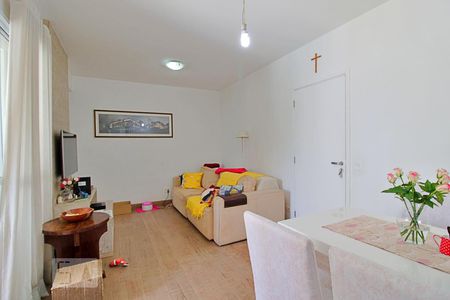 Sala de apartamento à venda com 2 quartos, 75m² em Vila Suzana, São Paulo