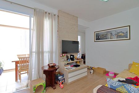 Sala de apartamento à venda com 2 quartos, 75m² em Vila Suzana, São Paulo