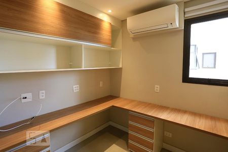 Apartamento para alugar com 76m², 1 quarto e 2 vagasEscritório