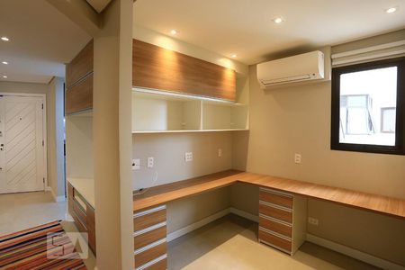 Apartamento para alugar com 76m², 1 quarto e 2 vagasEscritório