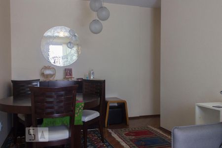 Sala de apartamento para alugar com 2 quartos, 60m² em Liberdade, São Paulo