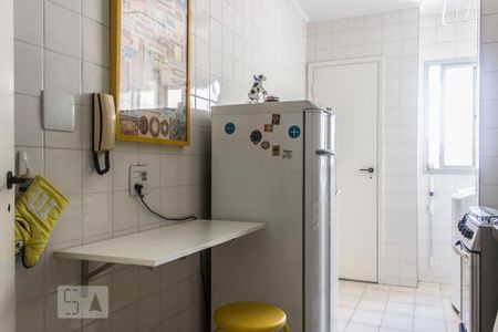 Cozinha de apartamento para alugar com 2 quartos, 60m² em Liberdade, São Paulo