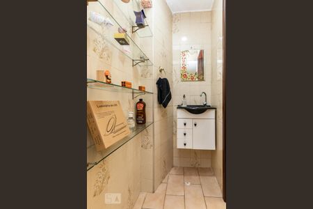 Lavabo  de casa à venda com 3 quartos, 200m² em Jardim Três Marias, São Paulo