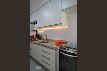 Apartamento à venda com 84m², 2 quartos e 2 vagasCozinha