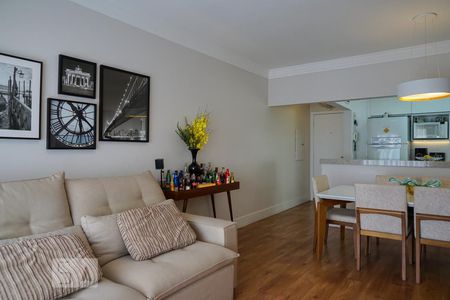 Sala de apartamento à venda com 2 quartos, 84m² em Vila Ipojuca, São Paulo