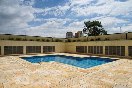 Apartamento à venda com 84m², 2 quartos e 2 vagasÁrea comum - Piscina