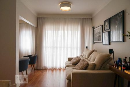 Sala de apartamento à venda com 2 quartos, 84m² em Vila Ipojuca, São Paulo