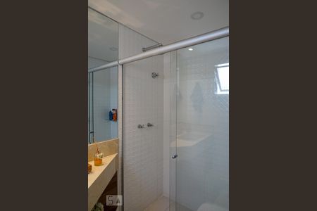 Apartamento à venda com 84m², 2 quartos e 2 vagasBanheiro da Suíte