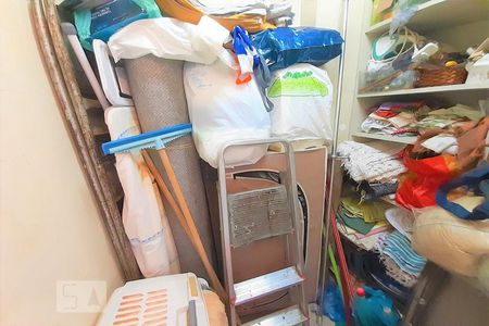 Apartamento à venda com 48m², 2 quartos e 1 vaga Apartamento à venda com 48m², 2 quartos e 1 vagaBanheiro de Serviço