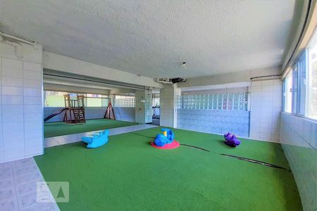 Apartamento à venda com 48m², 2 quartos e 1 vaga Apartamento à venda com 48m², 2 quartos e 1 vagaÁrea Comum - Playground