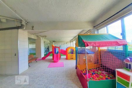 Apartamento à venda com 48m², 2 quartos e 1 vaga Apartamento à venda com 48m², 2 quartos e 1 vagaÁrea Comum - Playground