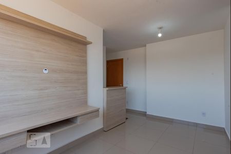 Sala de apartamento à venda com 2 quartos, 44m² em Parque Industrial, Campinas