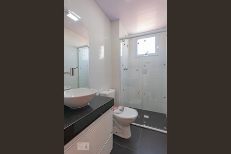 Apartamento à venda com 44m², 2 quartos e 1 vaga Apartamento à venda com 44m², 2 quartos e 1 vagaBanheiro