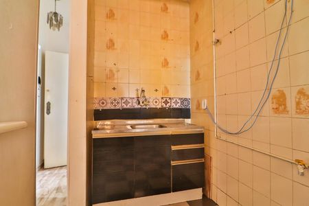 Cozinha de apartamento à venda com 2 quartos, 49m² em Vila Buarque, São Paulo
